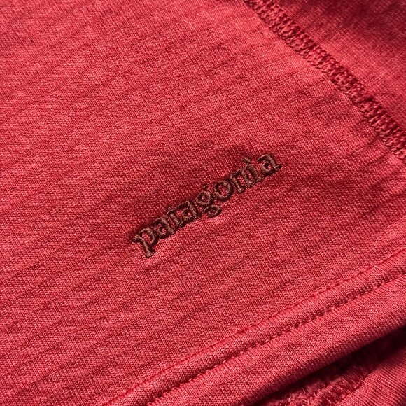 *Vintage Patagonia Women's R1 Flash Pullover - Red - Picture 3 of 9